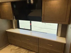2027 Newmar Essex 4551 | Thumbnail Photo 17 of 39