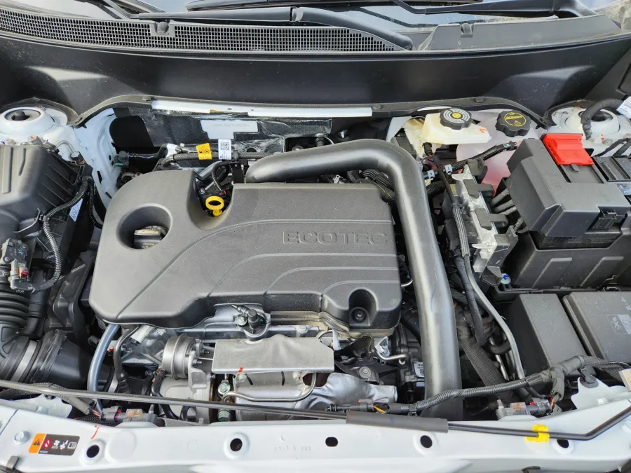 2026 GMC Terrain AT4 | Photo 21 of 23