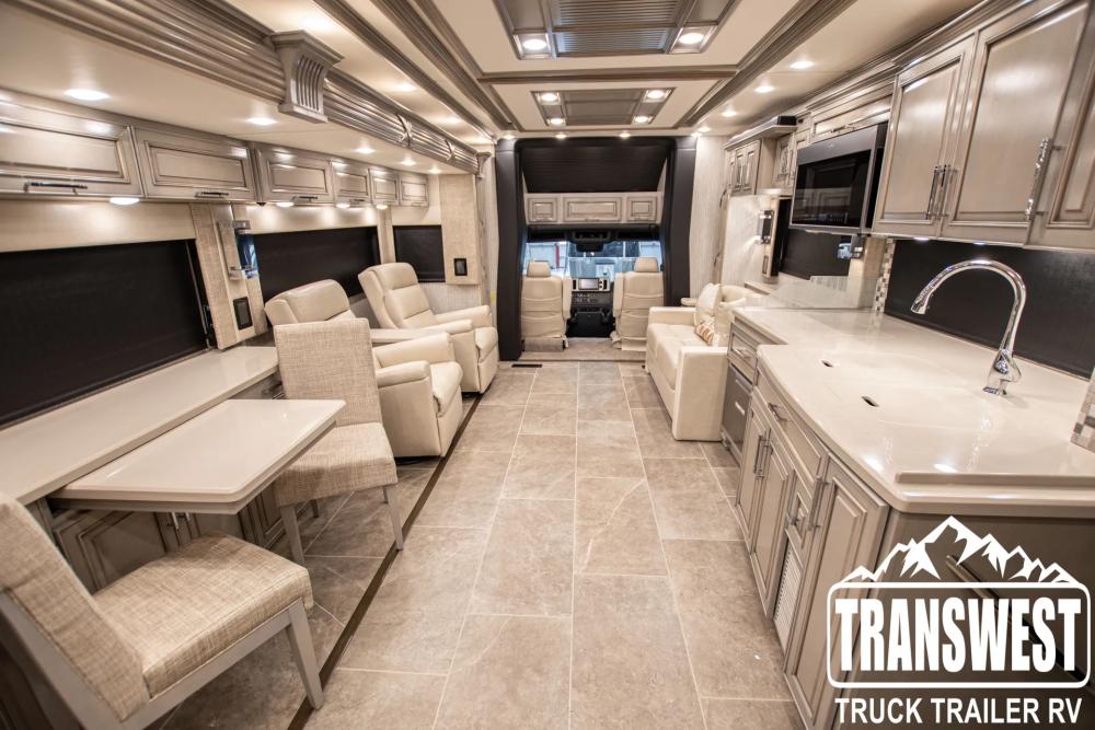 2024 Newmar Supreme Aire 4530 | Photo 4 of 37