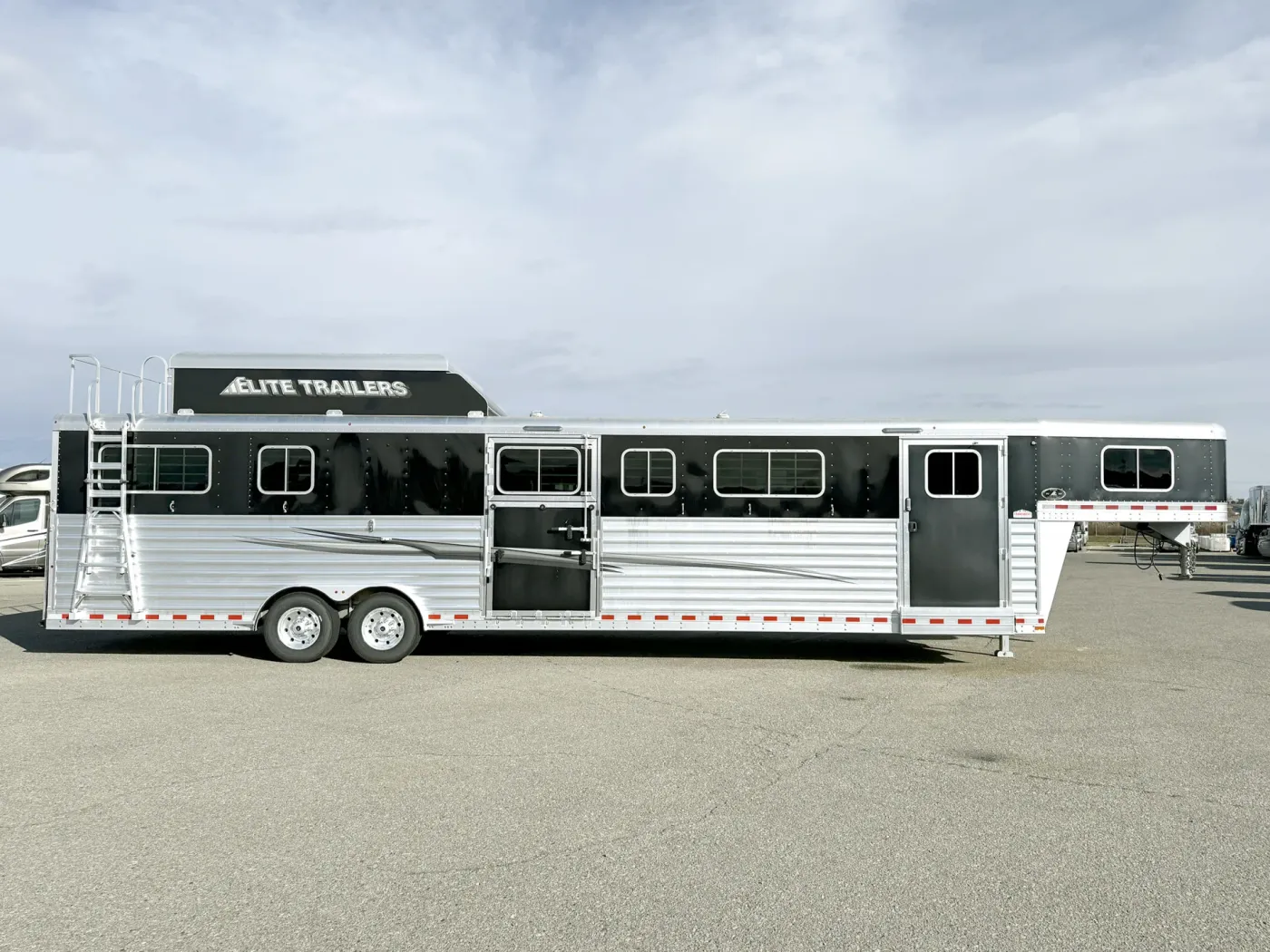 2022 Elite 6HGN | Photo 2 of 20