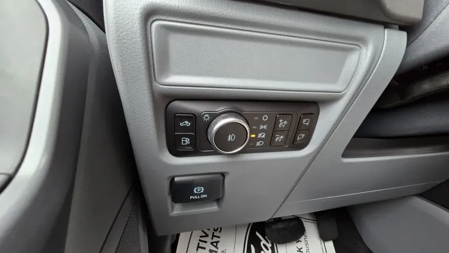 2025 Ford F-150 | Photo 13 of 29