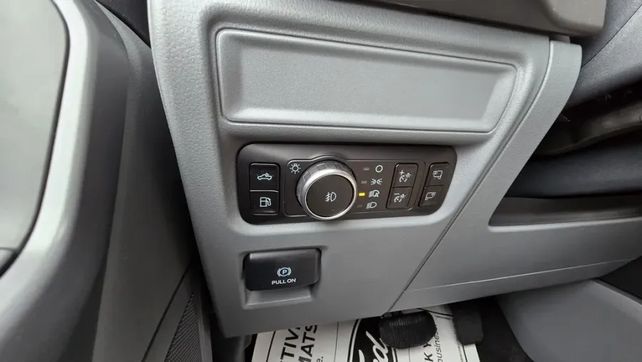 2025 Ford F-150 | Photo 13 of 29