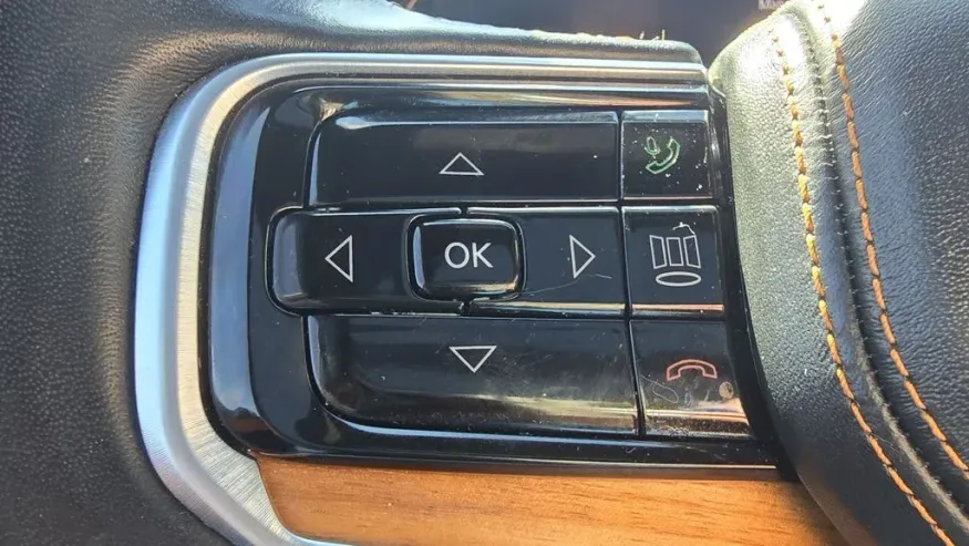 2022 Jeep Grand Wagoneer | Photo 18 of 45