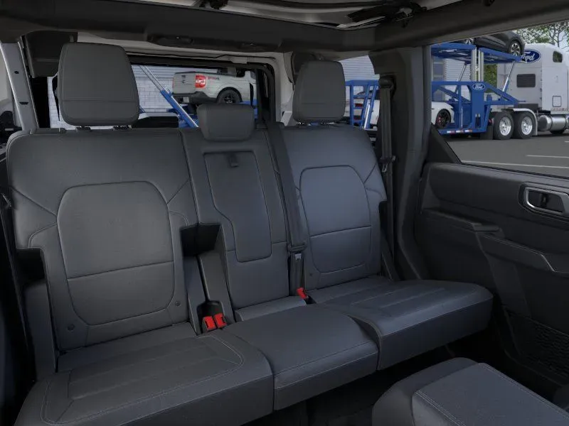 2026 Ford Bronco Badlands | Photo 10 of 25