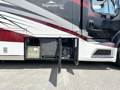 2023 Newmar Supreme Aire 4509 | Thumbnail Photo 30 of 37