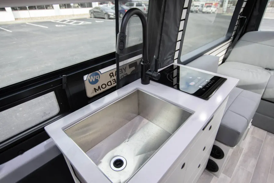 2026 Pleasure-way Ascent | Photo 16 of 20