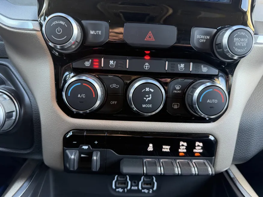 2020 RAM 2500 Laramie | Photo 18 of 21