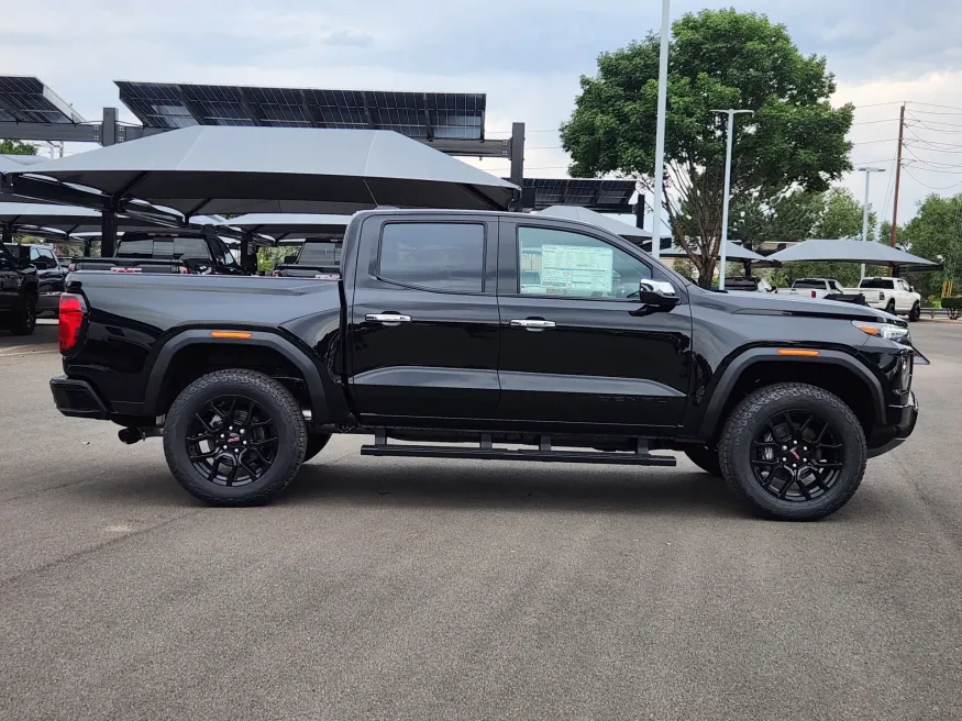 2026 GMC Canyon 4WD Denali | Photo 1 of 28