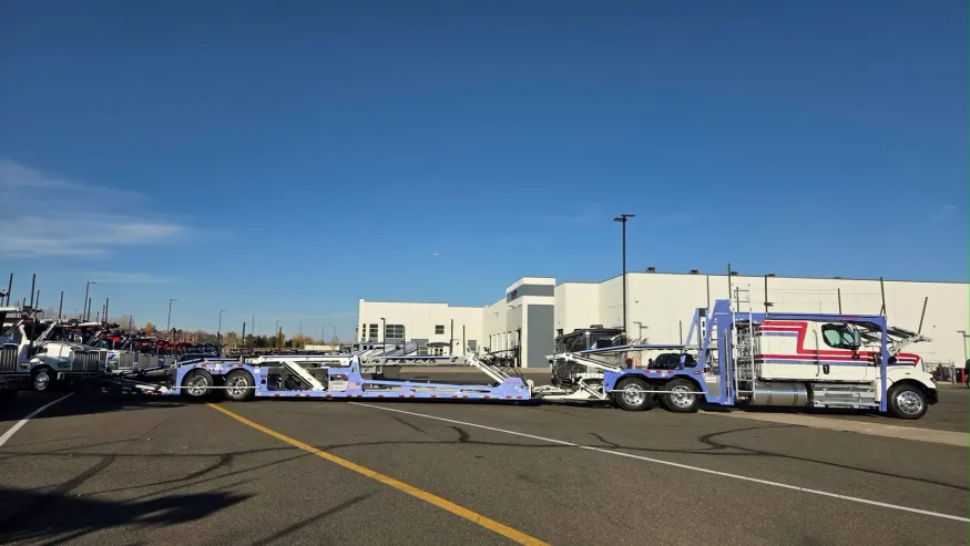 2026 Western Star 49X | Photo 6 of 60