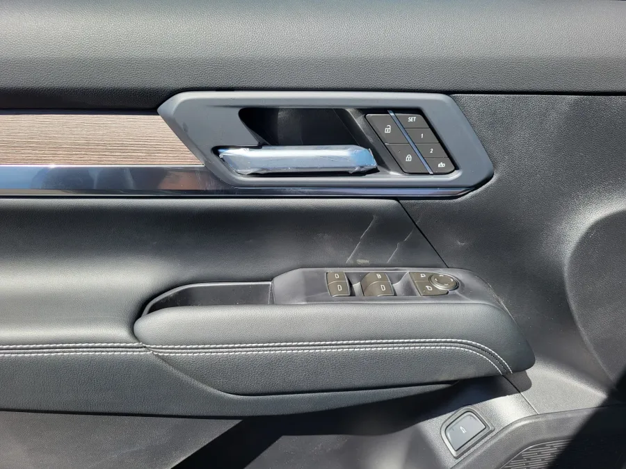 2026 GMC Terrain Denali | Photo 18 of 25