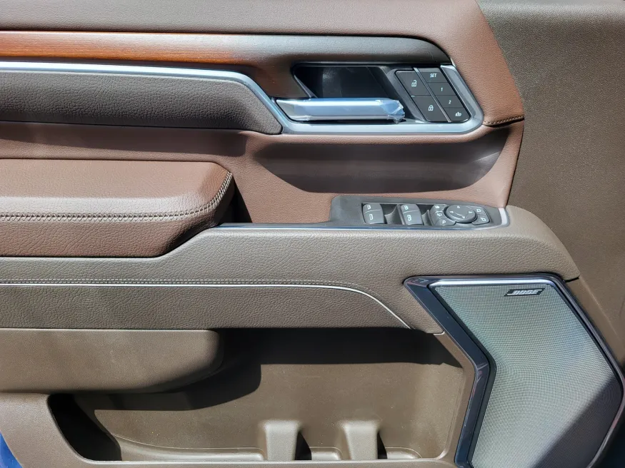 2026 GMC Sierra 2500HD Denali | Photo 18 of 25