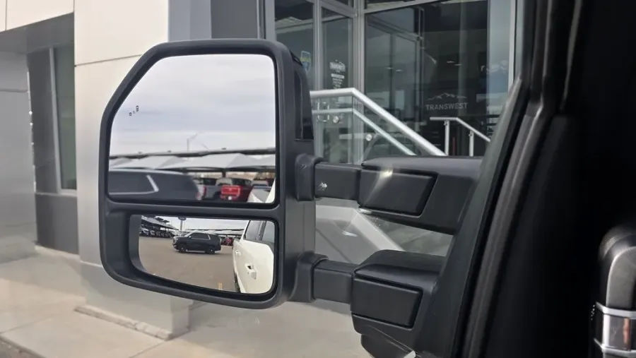 2026 Ford Super Duty F-250 | Photo 12 of 35