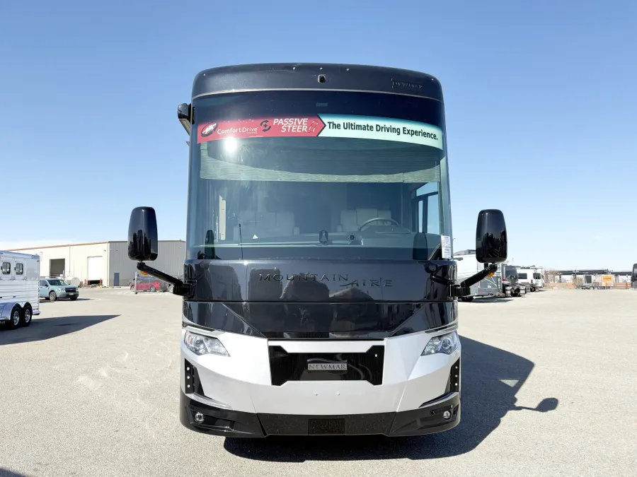 2026 Newmar Mountain Aire 4118 | Photo 24 of 31