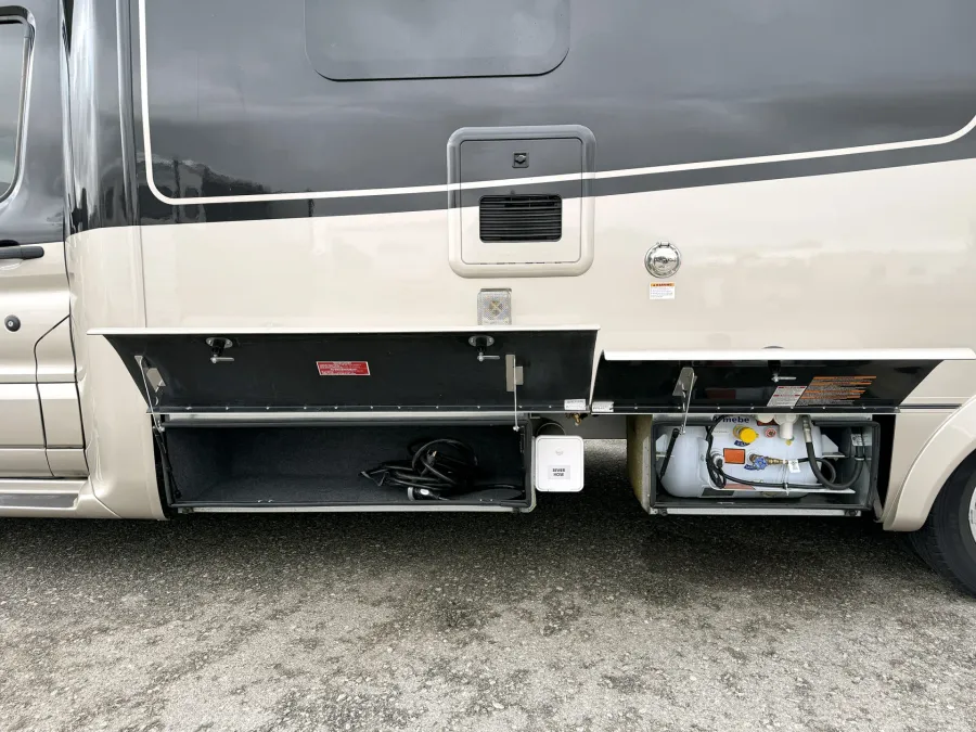 2021 Leisure Travel Van Wonder W24RL | Photo 24 of 23