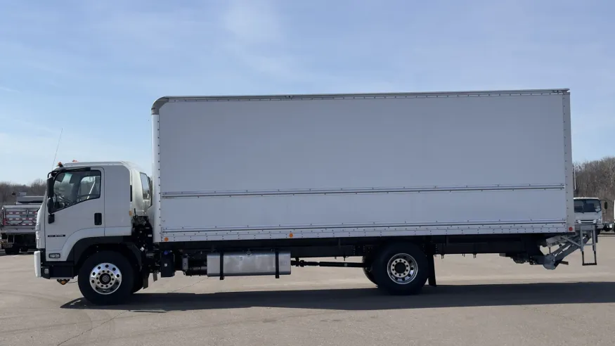 2025 Isuzu FTR | Photo 4 of 22