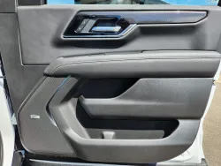 2025 GMC Yukon XL Elevation | Thumbnail Photo 19 of 33