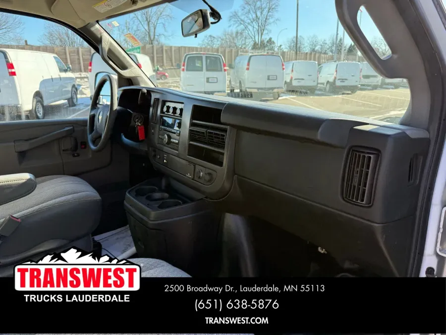 2017 Chevrolet Express 3500 Work Van | Photo 5 of 20