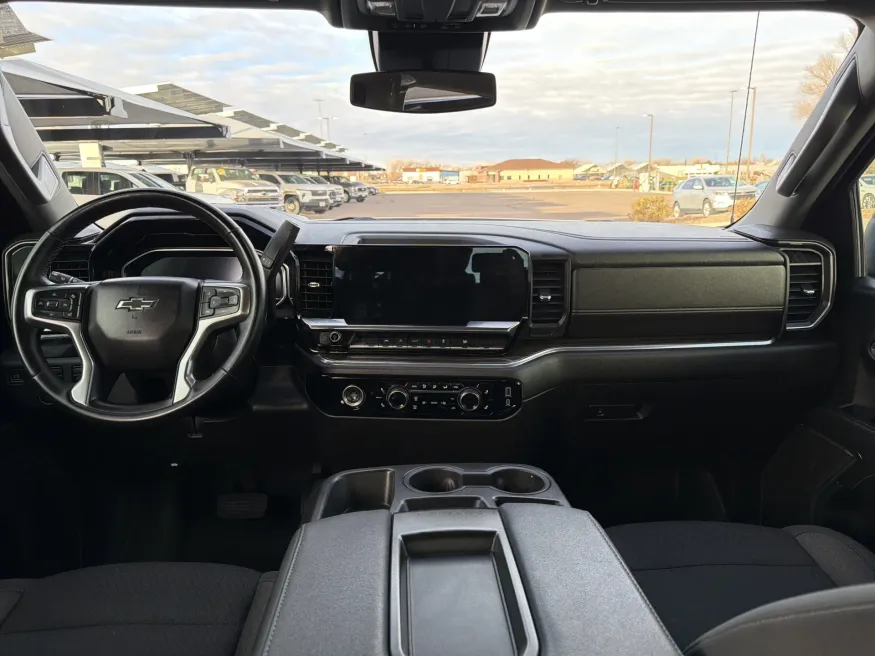 2023 Chevrolet Silverado 1500 RST | Photo 11 of 20