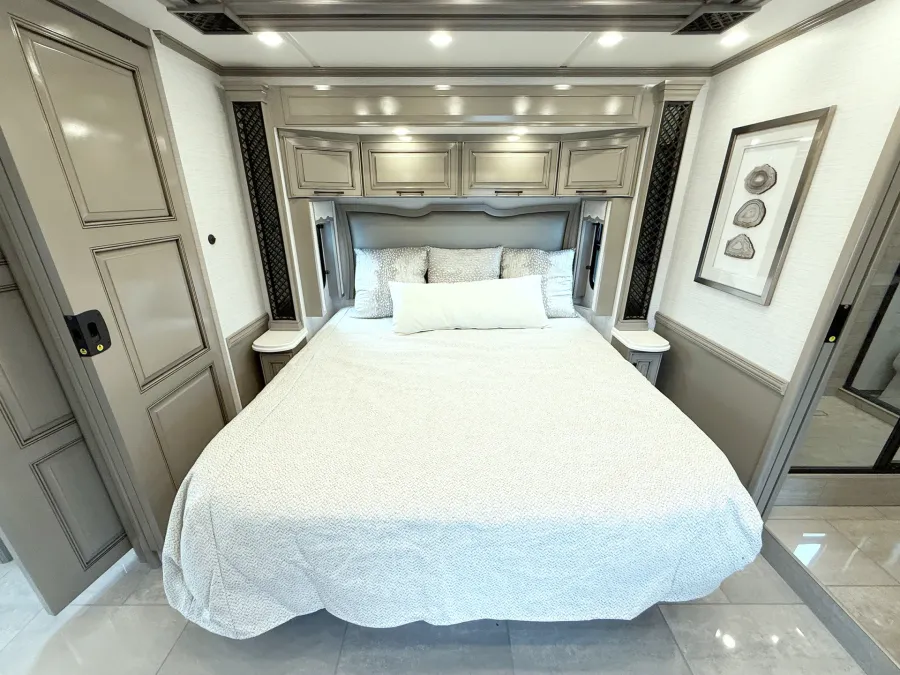 2026 Newmar London Aire 4551 | Photo 15 of 33