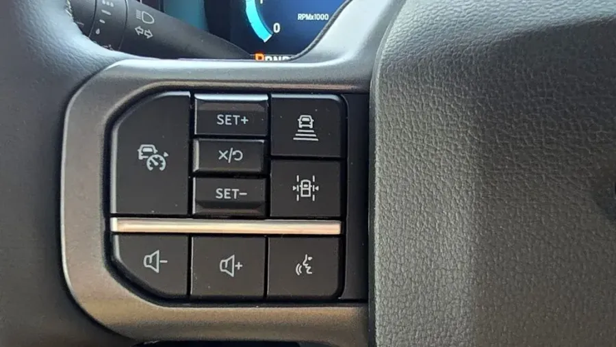 2026 Ford F-150 | Photo 17 of 31