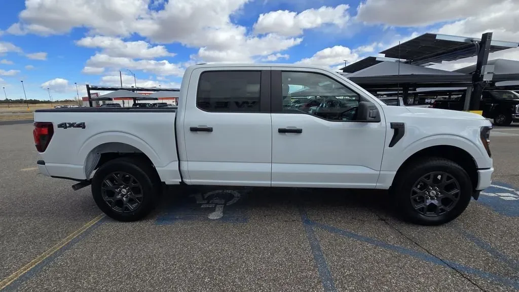 2026 Ford F-150 | Photo 4 of 29