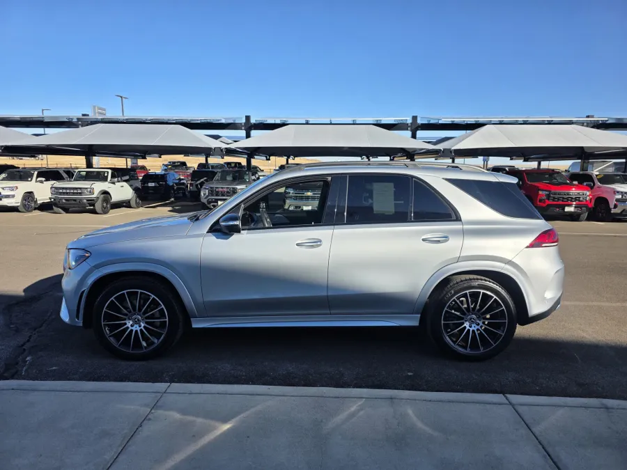 2022 Mercedes Benz GLE 350 | Photo 4 of 29