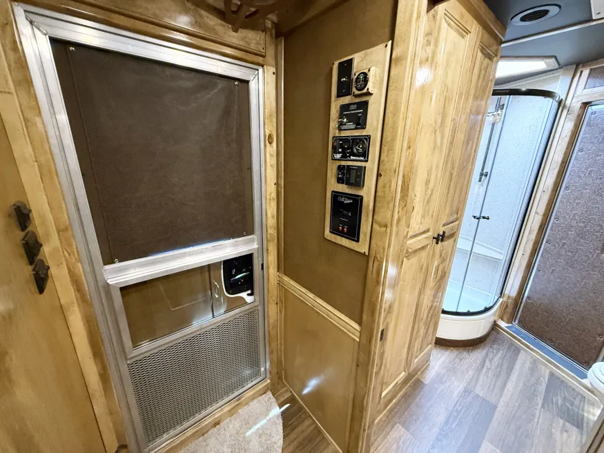 2025 Cimarron Norstar 4HLQ | Photo 11 of 30