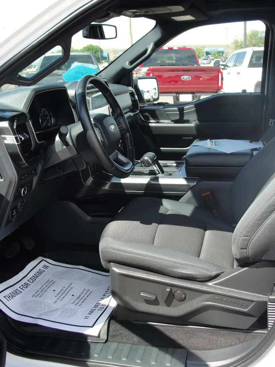 2021 Ford F-150 XLT | Photo 23 of 28