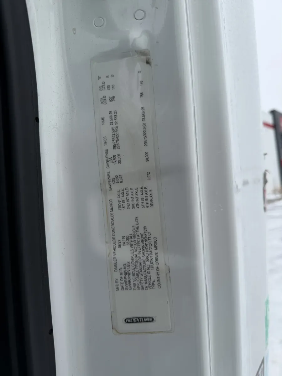 2022 Freightliner Cascadia | Photo 11 of 11