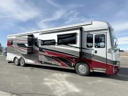 2025 Newmar Dutch Star 4369 | Thumbnail Photo 1 of 33