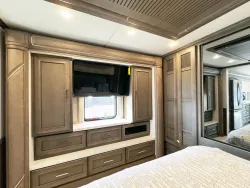 2026 Newmar Ventana 3512 | Thumbnail Photo 14 of 28