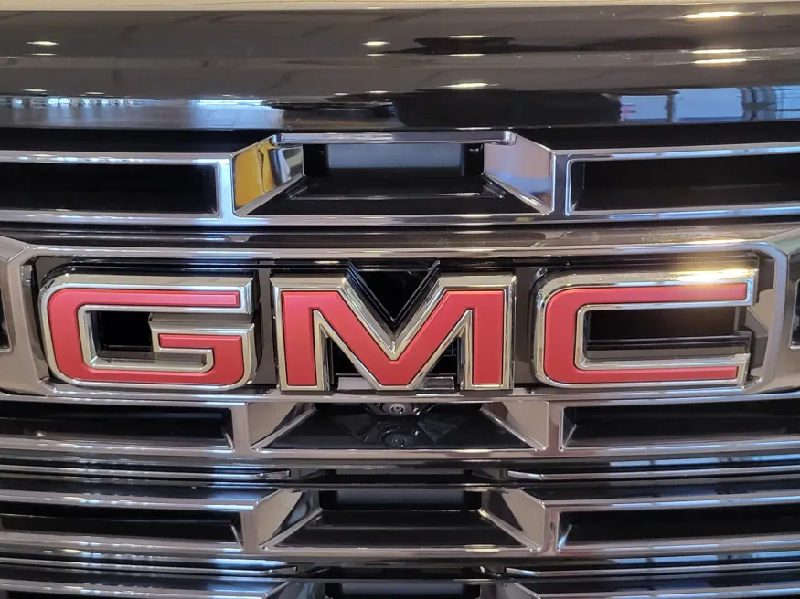 2026 GMC Acadia Denali Ultimate | Photo 10 of 26