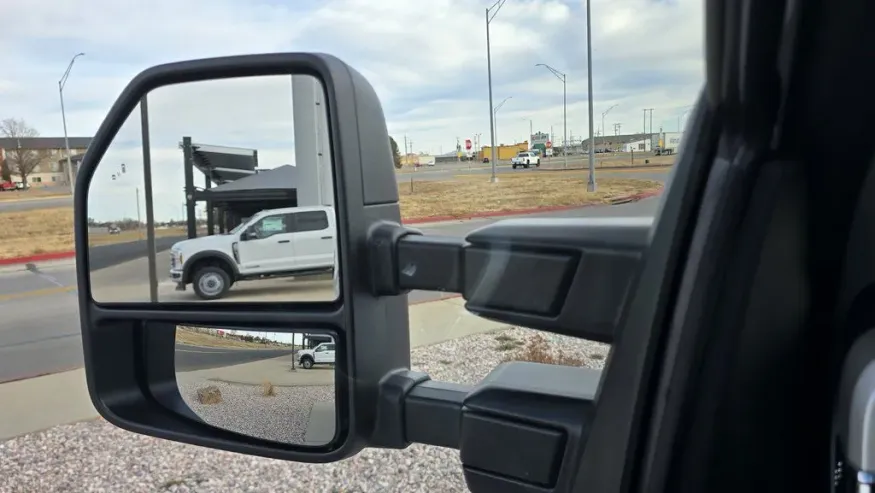 2026 Ford Super Duty F-250 | Photo 18 of 40