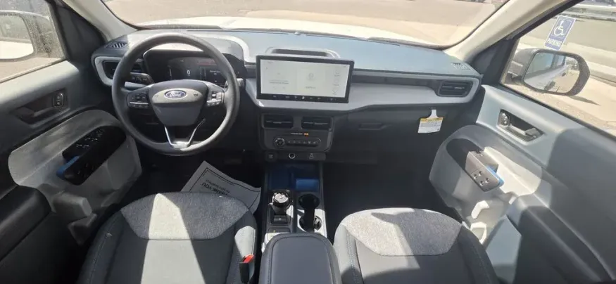 2026 Ford Maverick | Photo 23 of 27