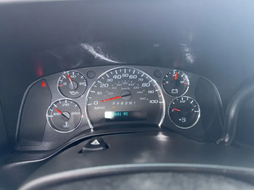2021 Chevrolet Express 2500 Work Van | Photo 7 of 10
