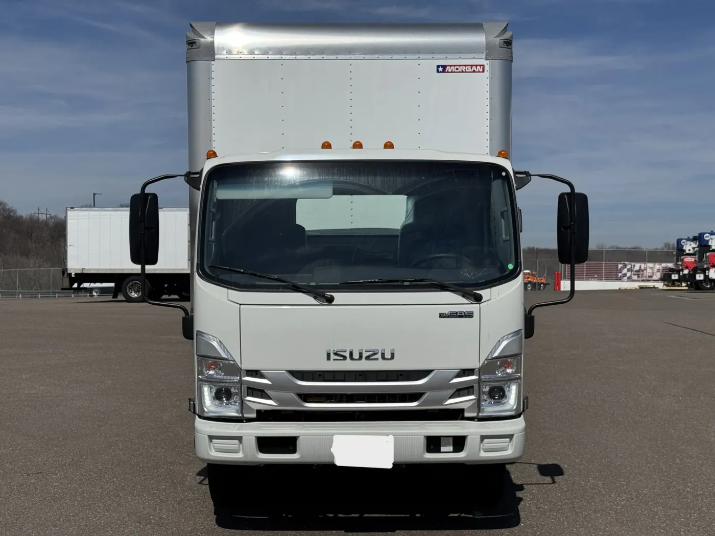 2025 Isuzu NRR GAS | Photo 3 of 22