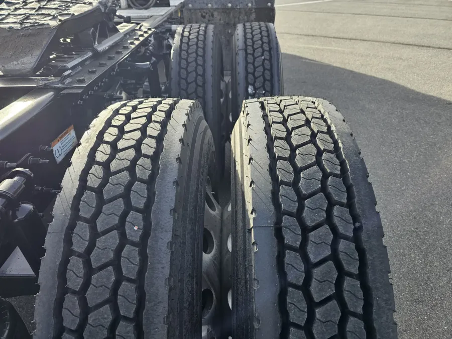 2023 Western Star 47X | Photo 13 of 18