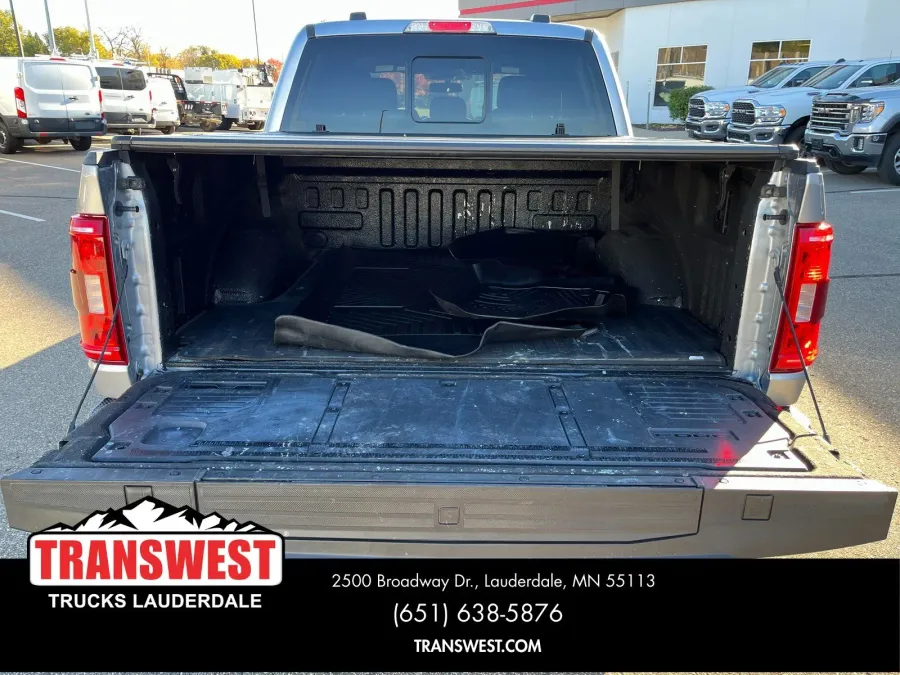 2023 Ford F-150 XLT | Photo 12 of 21