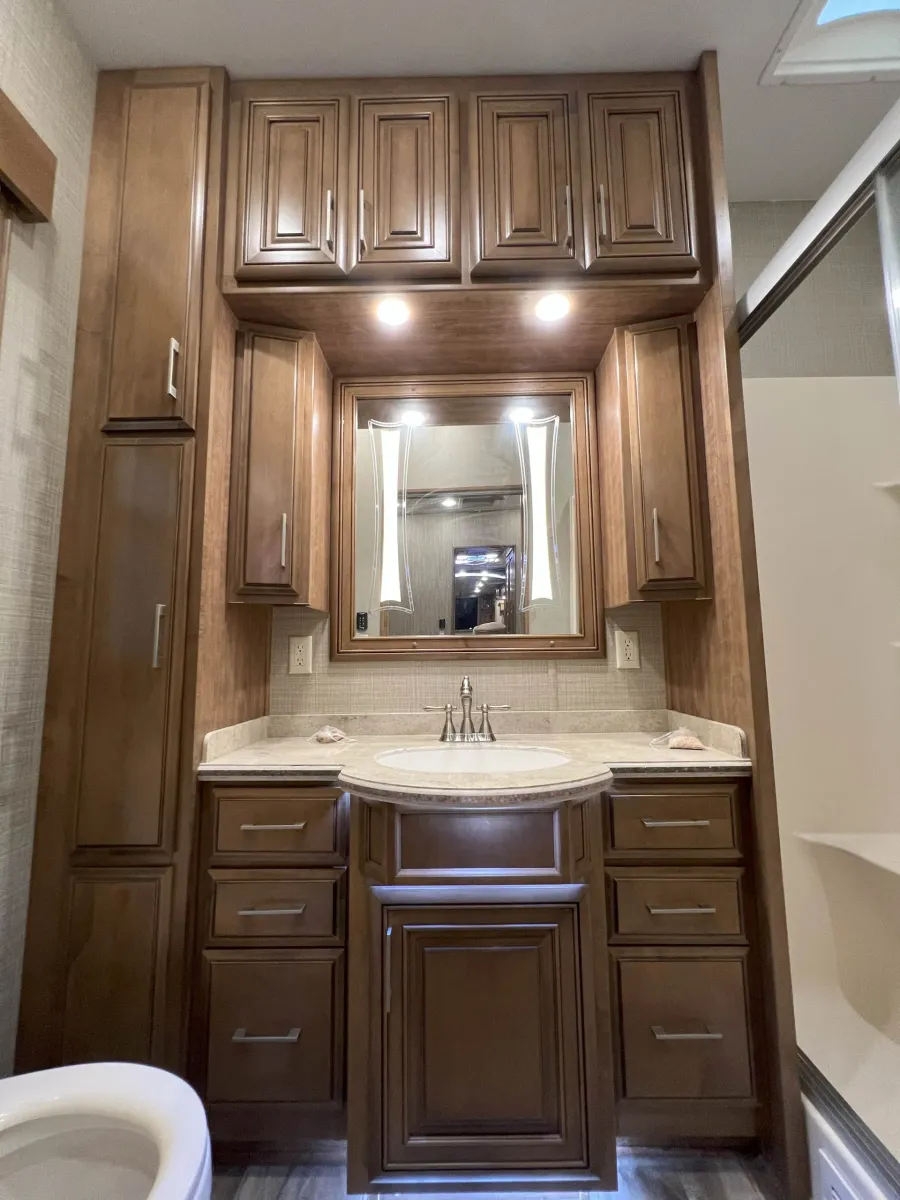 2019 DRV Mobile Suites 44 Nashville | Photo 26 of 26