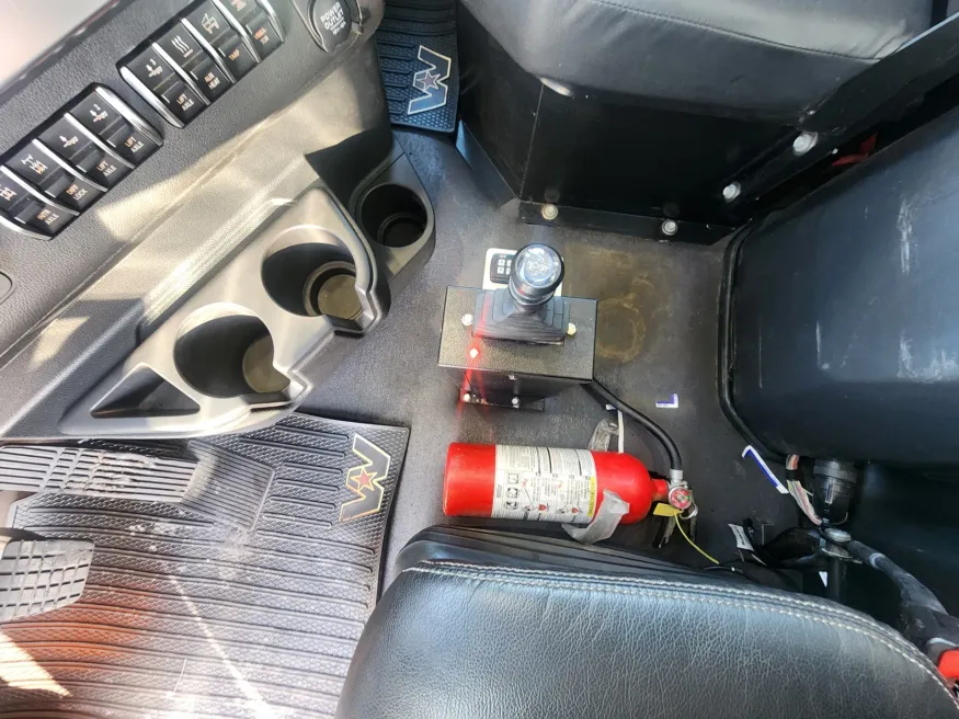 2023 Western Star 47X | Photo 9 of 14