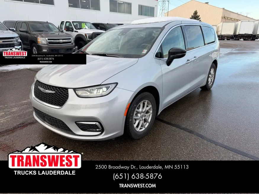 2024 Chrysler Pacifica Touring L | Photo 24 of 24