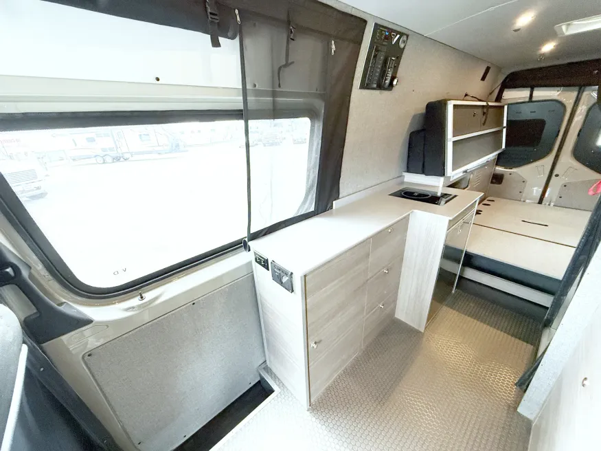 2024 Mercedes Benz 170 Ultra | Photo 9 of 22