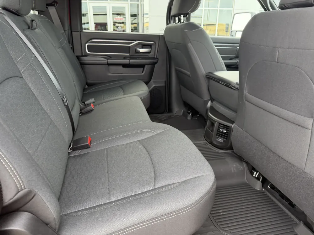 2026 RAM 2500 Big Horn - Photo 8