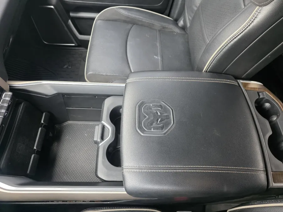 2022 RAM 3500 Laramie | Photo 24 of 28