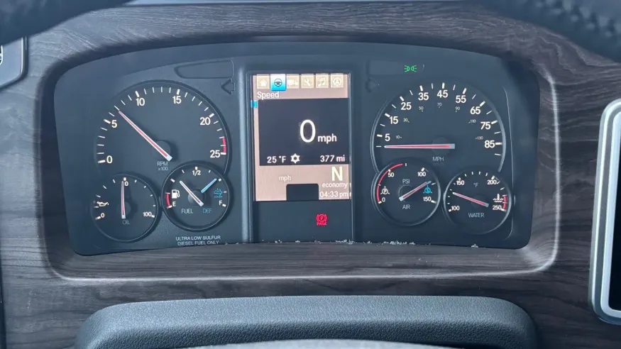 2026 Western Star 47X | Photo 9 of 11