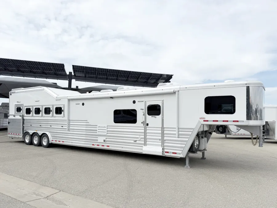 2025 Cimarron Norstar 5HLQ | Photo 1 of 27