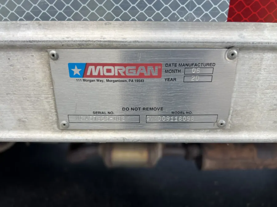 2020 Isuzu NPR | Photo 11 of 16