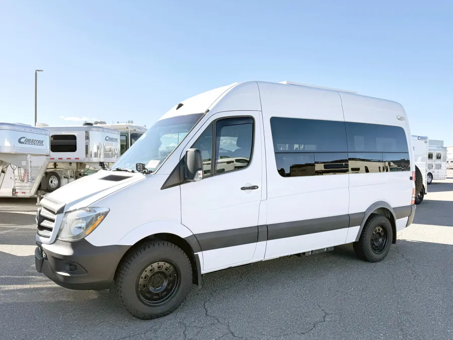 2017 Mercedes Benz Sportsmobile | Photo 16 of 17