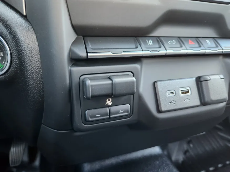 2026 GMC Sierra 2500HD Pro | Photo 25 of 28