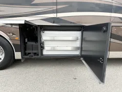 2018 Newmar King Aire 4553 | Thumbnail Photo 28 of 33